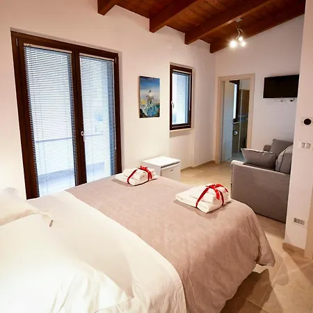 Bed & Breakfast Il Cambusiere Nature Relais 3*